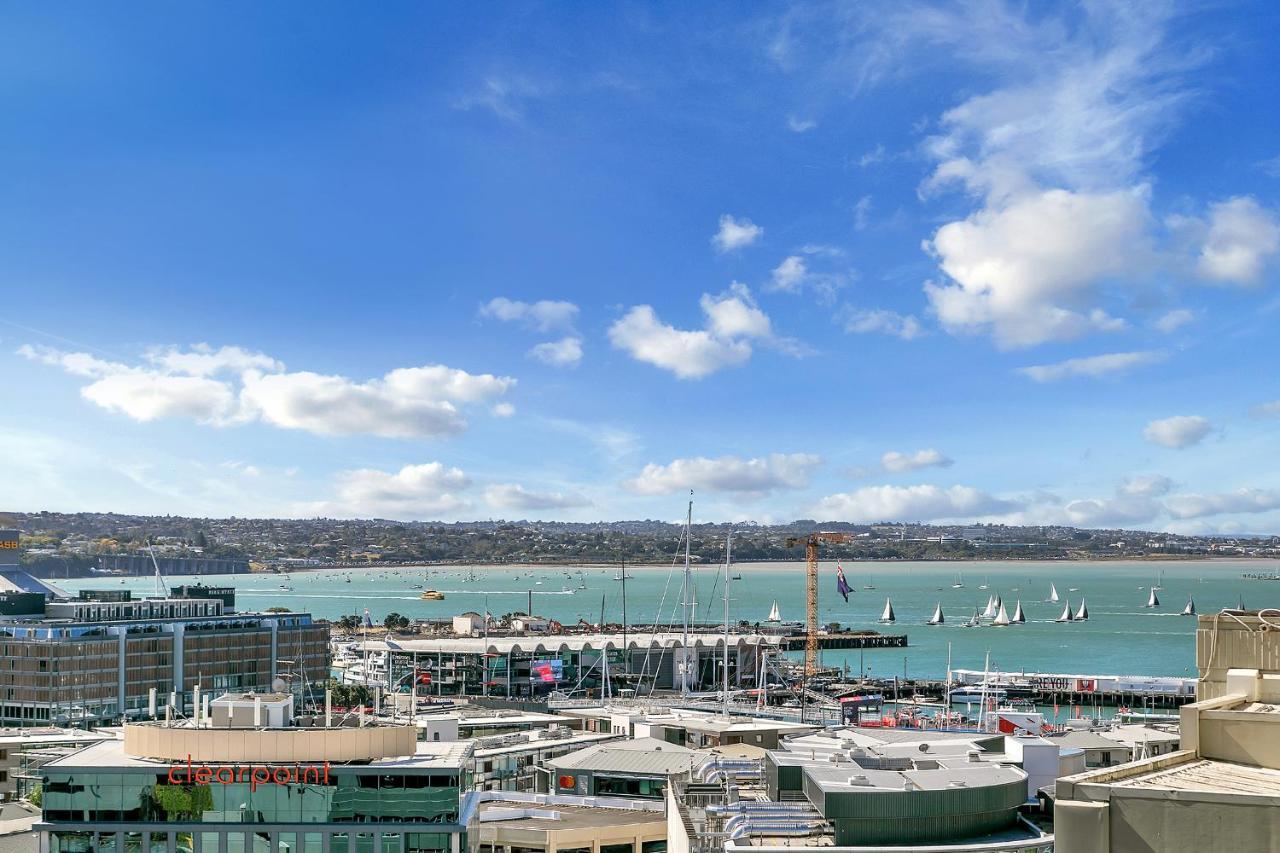 Corporate Gem + Rooftop Pool & Spa Auckland Exterior photo