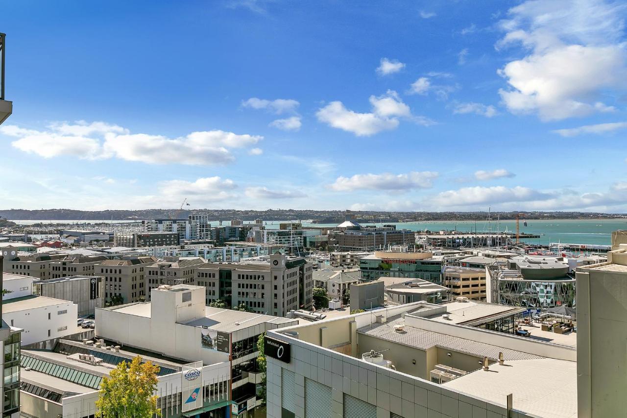 Corporate Gem + Rooftop Pool & Spa Auckland Exterior photo