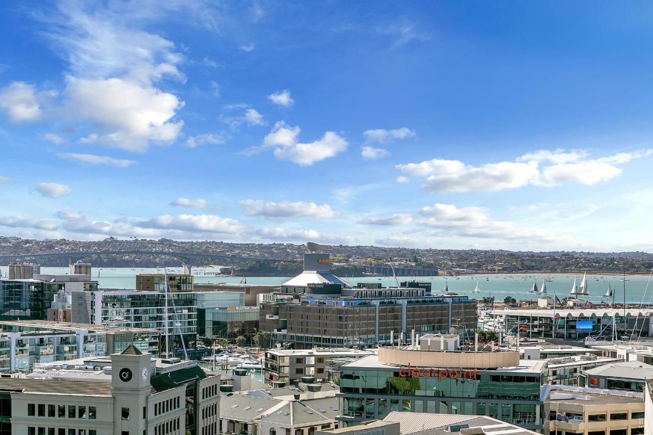 Corporate Gem + Rooftop Pool & Spa Auckland Exterior photo